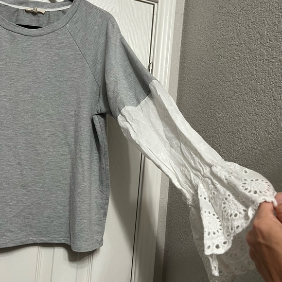 Gilli “The Coziest”Bohemian Lace Long Sleeve Top - Picture 5 of 11